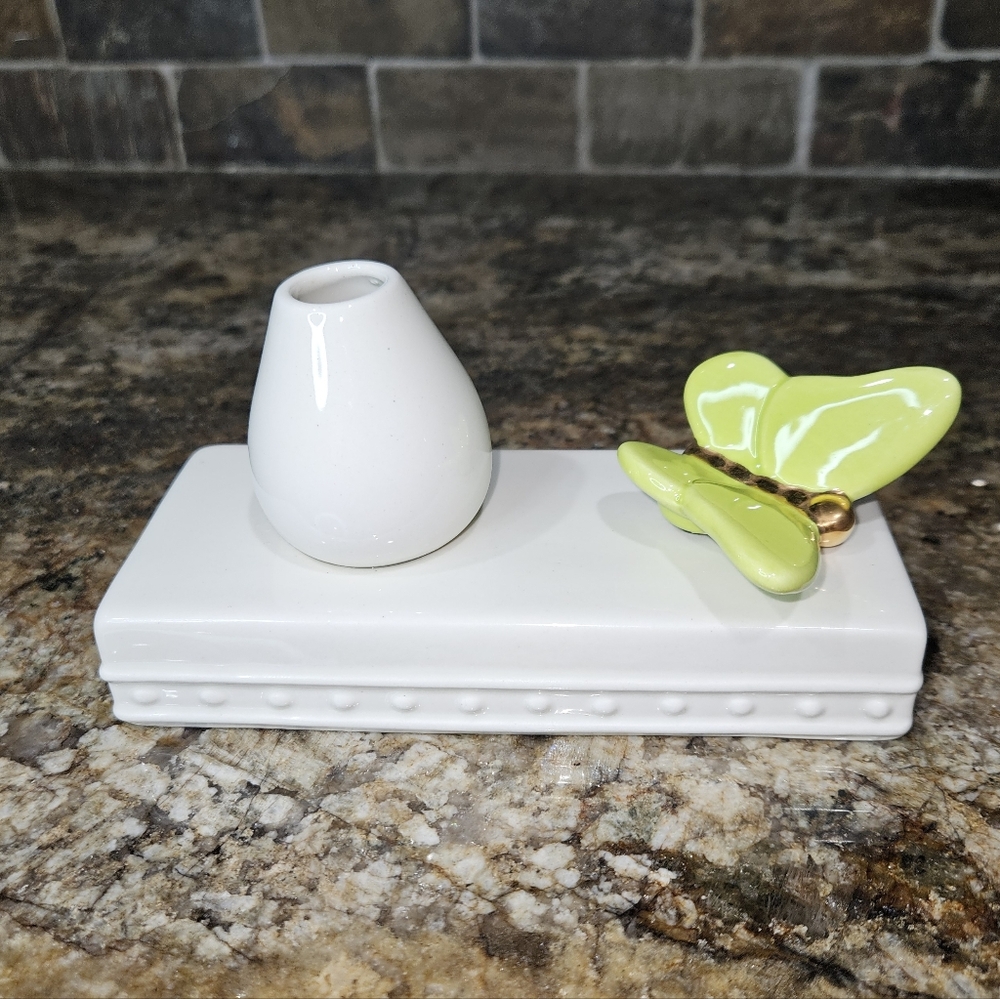 NF Nora Fleming White Ceramic Bud Vase Pen Toothpick Holder Green Butterfly HTF - Picture 2 of 16